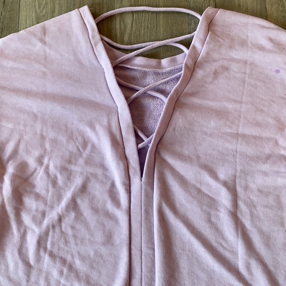 Purple simple TShirt w/ cute back - Picture 3 of 3